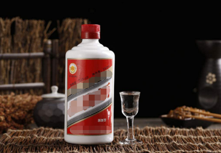 為什么茅臺(tái)酒玻璃瓶是乳白色的，而不是透明的？大多數(shù)人都不知道